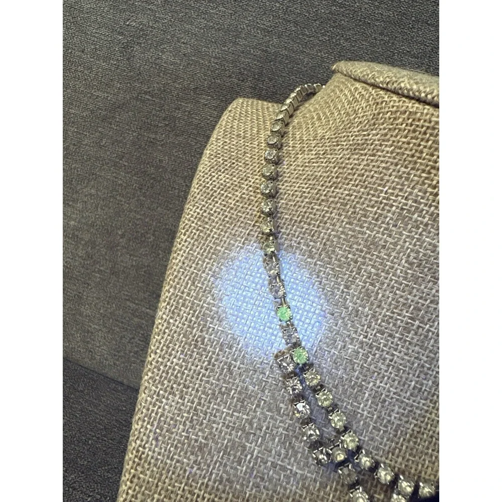 Vintage Rhinestone Clear Glowing‎ Stones Necklace Romantic Glamour